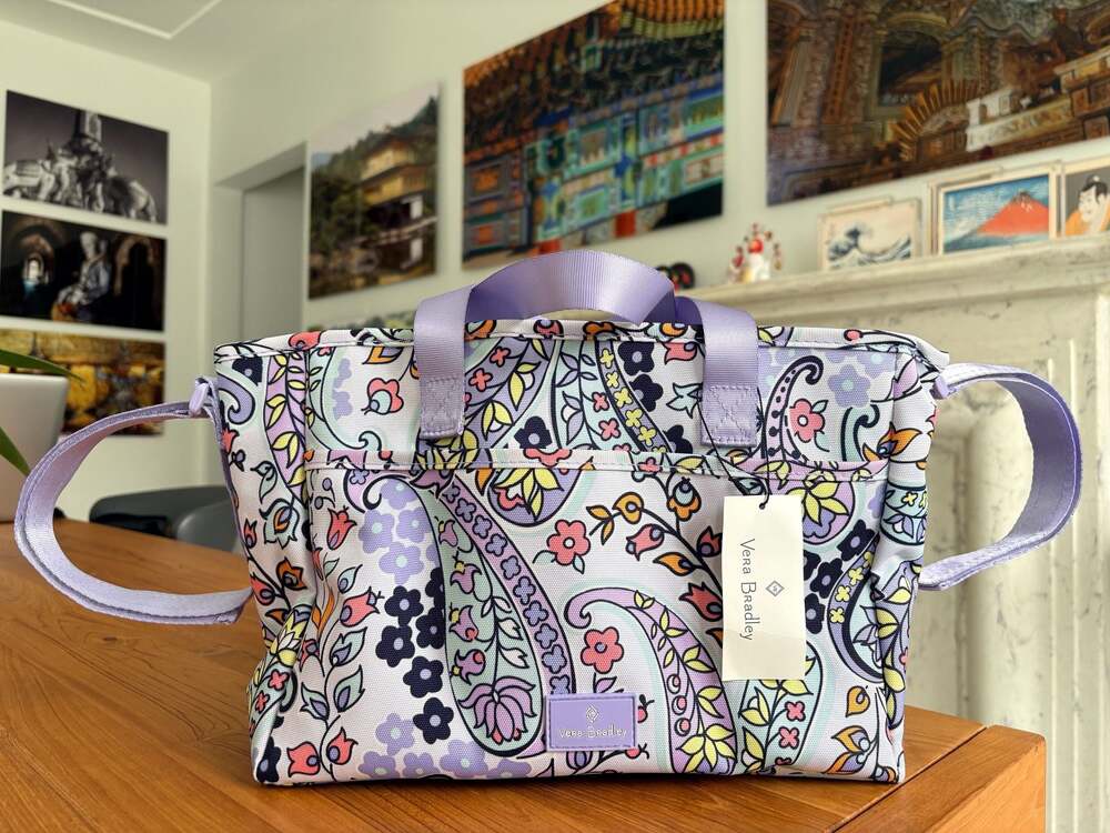 Vera Bradley Lighten Up Everything Organizer in Maddalena Paisley Soft. NWT.